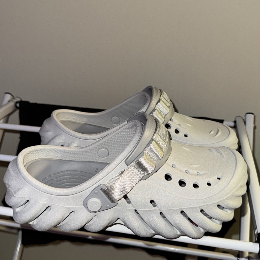 Crocs Echo Clog - Women’s size 7